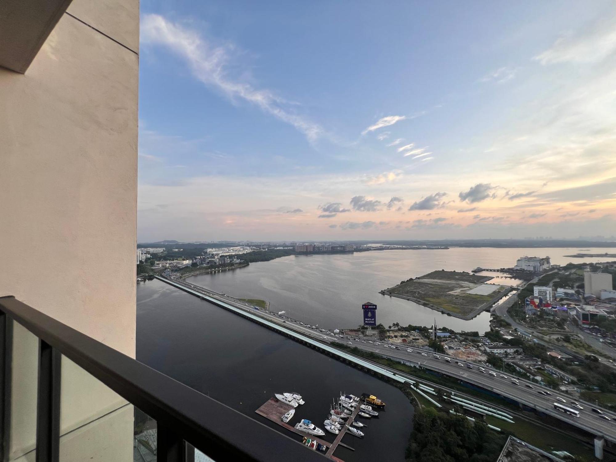 R&F Princess Cove View Residences By Wsd Johor Bahru Exterior photo